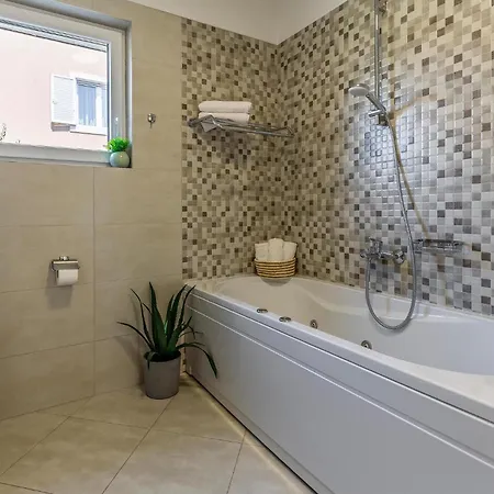 Hébergement de vacances Cozy In With Kitchen *